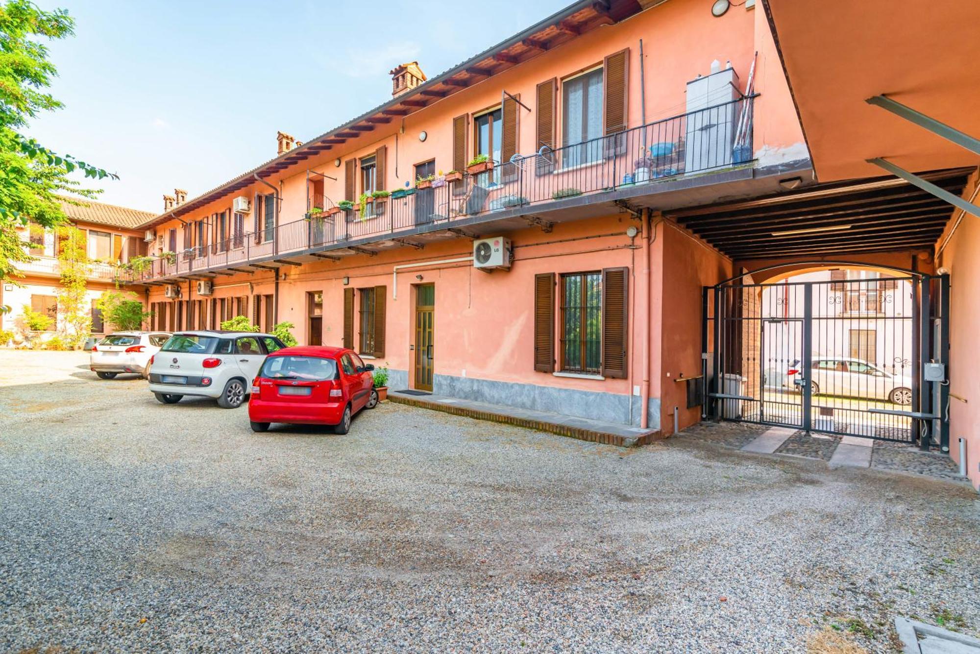 La Corte 48 - Pavia City - By Host4U ภายนอก รูปภาพ